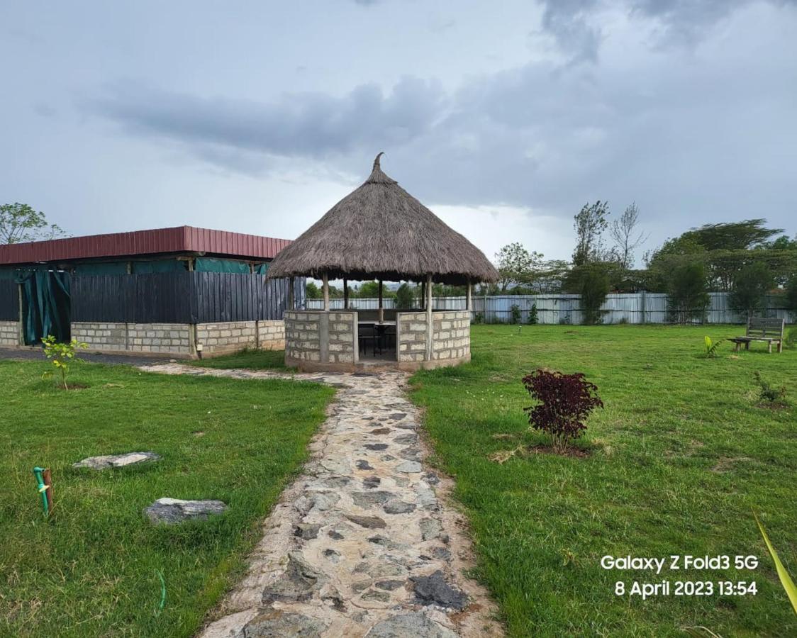 Le Tai Village Resort Near Solio Game Reserve Mweiga Exterior foto